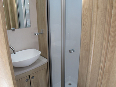  2019-elddis-prestige-185-for-sale-ros292-33.jpg