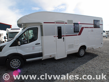  2019-roller-team-zefiro-685-for-sale-in-south-wales-rt4306-4.jpg