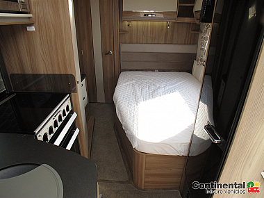  2019-swift-bessacarr-584-for-sale-uc6034-13.jpg
