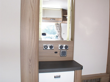  2019-swift-bessacarr-584-for-sale-uc6034-49.jpg