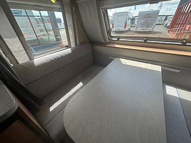  2019-weinsberg-400lk-caravan-for-sale-uc6140-15.jpg