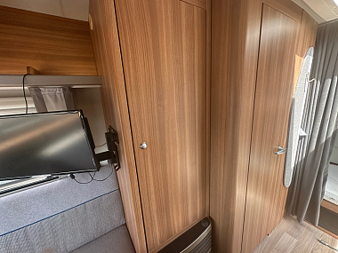  2019-weinsberg-400lk-caravan-for-sale-uc6140-28.jpg