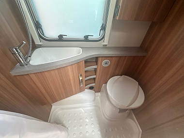  2019-weinsberg-400lk-caravan-for-sale-uc6140-37.jpg
