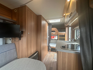  2019-weinsberg-400lk-caravan-for-sale-uc6140-42.jpg