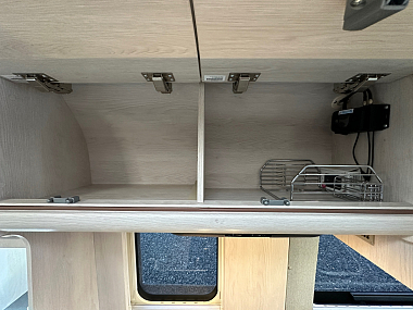  2020-autosleeper-kingham-for-sale-uc6193-35.jpg