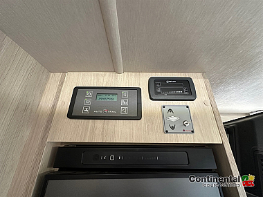  2020-autotrail-f-line-f60-for-sale-uc6208-43.jpg