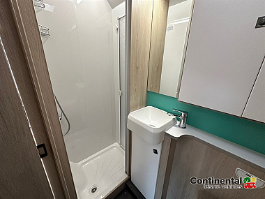  2020-autotrail-f-line-f60-for-sale-uc6208-49.jpg