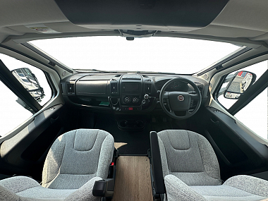  2020-autotrail-imala-736g-for-sale-ros316-14.jpg