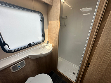  2020-autotrail-imala-736g-for-sale-ros316-48.jpg