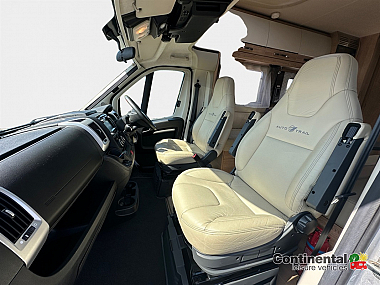  2020-autotrail-tracker-fb-for-sale-ros340-13.jpg
