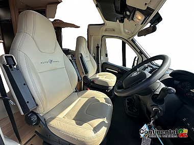  2020-autotrail-tracker-fb-for-sale-ros340-14.jpg