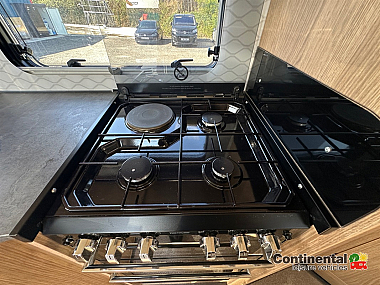  2020-autotrail-tracker-fb-for-sale-ros340-25.jpg