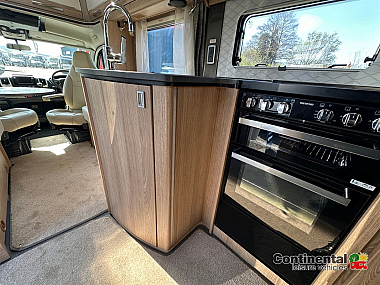 2020-autotrail-tracker-fb-for-sale-ros340-29.jpg