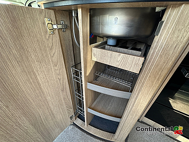 2020-autotrail-tracker-fb-for-sale-ros340-30.jpg