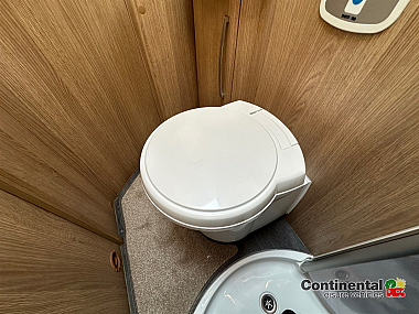  2020-autotrail-tracker-fb-for-sale-ros340-54.jpg