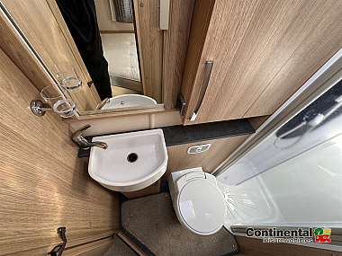  2020-autotrail-tracker-fb-for-sale-ros340-55.jpg