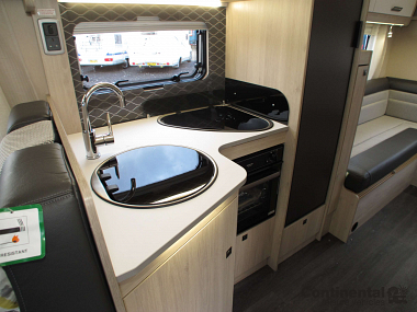 2020-autotrail-tribute-f72-for-sale-at4459-29.jpg