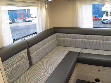 2020-autotrail-tribute-f72-for-sale-at4459-47.jpg
