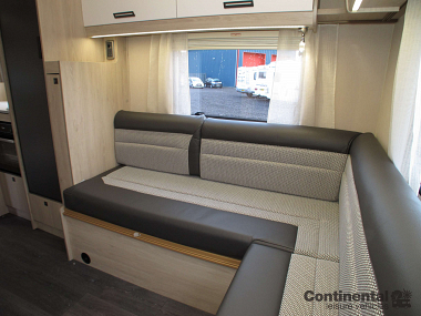2020-autotrail-tribute-f72-for-sale-at4459-49.jpg