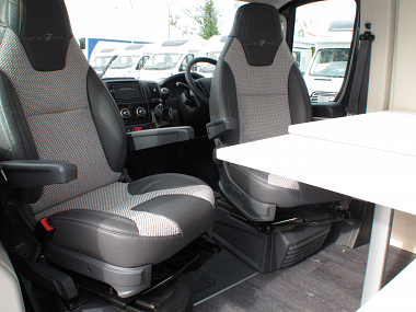  2020-autotrail-tribute-t680-for-sale-at4423-18.jpg