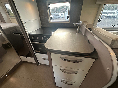  2020-burstner-harmony-td734-uc6166-21.jpg