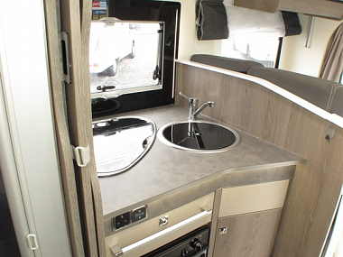  2020-chausson-titanium-628-for-sale-uc5898-23.jpg