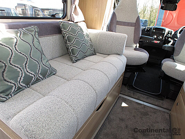  2020-elddis-autoquest-155-for-sale-uc5759-24.jpg