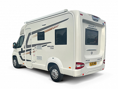  2020-swift-escape-compact-c402-for-sale-uc6242-3_4.jpg