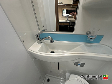  2020-swift-escape-compact-c402-for-sale-uc6242-53.jpg