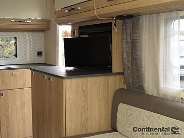  2021-auto-trail-tracker-eks-for-sale-at4551-35.jpg