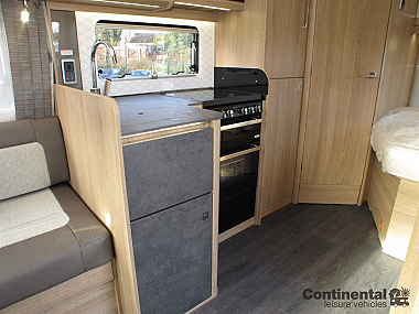  2021-auto-trail-tracker-fb-for-sale-at4558-24.jpg