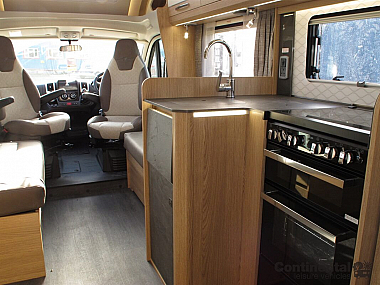  2021-auto-trail-tracker-fb-for-sale-at4558-37.jpg