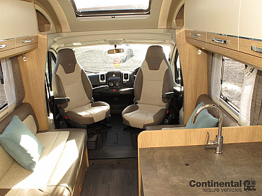  2021-auto-trail-tracker-fb-for-sale-at4558-38.jpg