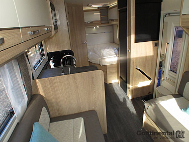  2021-auto-trail-tracker-fb-for-sale-at4558-59.jpg