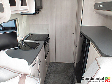  2021-autosleeper-kemerton-xl-for-sale-uc5877-21.jpg