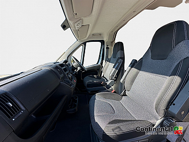  2021-autotrail-expedition-66-for-sale-ros339-12.jpg