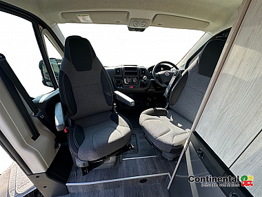  2021-autotrail-expedition-66-for-sale-ros339-14.jpg