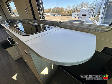  2021-autotrail-expedition-66-for-sale-ros339-17.jpg