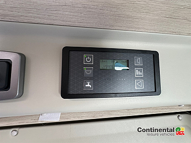 2021-autotrail-expedition-66-for-sale-ros339-23.jpg