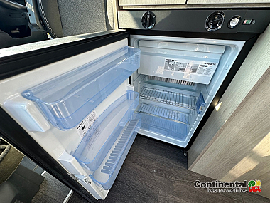  2021-autotrail-expedition-66-for-sale-ros339-47.jpg