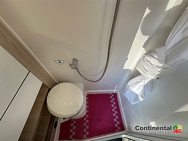  2021-autotrail-expedition-66-for-sale-ros339-51.jpg