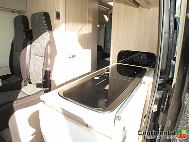  2021-autotrail-expedition-67-for-sale-uc5950-17.jpg