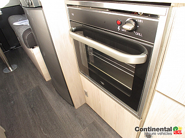  2021-autotrail-expedition-67-for-sale-uc5950-2.jpg