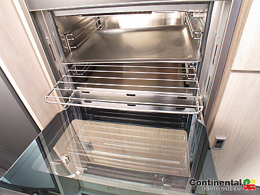  2021-autotrail-expedition-67-for-sale-uc5950-3.jpg