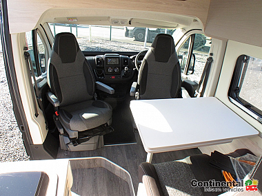  2021-autotrail-expedition-67-for-sale-uc5950-40.jpg