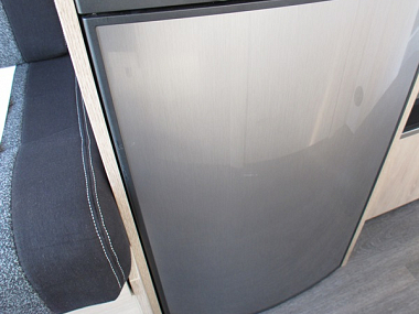  2021-autotrail-expedition-67-for-sale-uc6059-15.jpg
