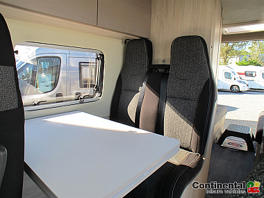  2021-autotrail-expedition-67-for-sale-uc6059-4_1.jpg