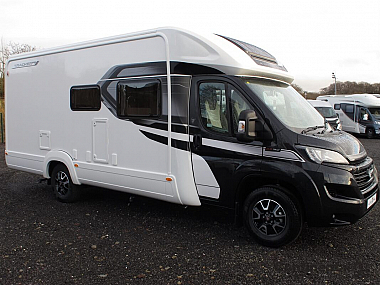  2021-autotrail-tracker-fb-for-sale-at4559-8.jpg