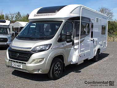  2021-autotrail-tracker-fb-for-sale-uc5762-2.jpg