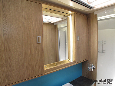 2021-autotrail-tracker-fb-for-sale-uc5762-47.jpg